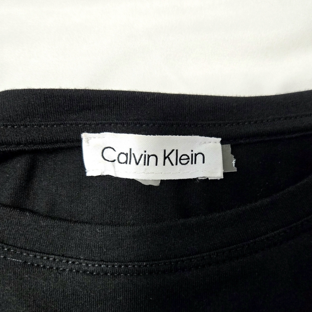 Calvin Klein short Sleeve black top. 2X - Picture 3 of 13